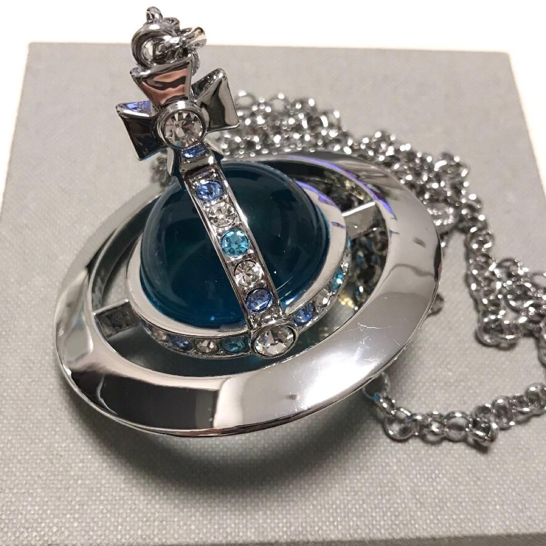 予約販売品】 ヴィヴィアン ネックレス ジャイアントオーブ ブルー