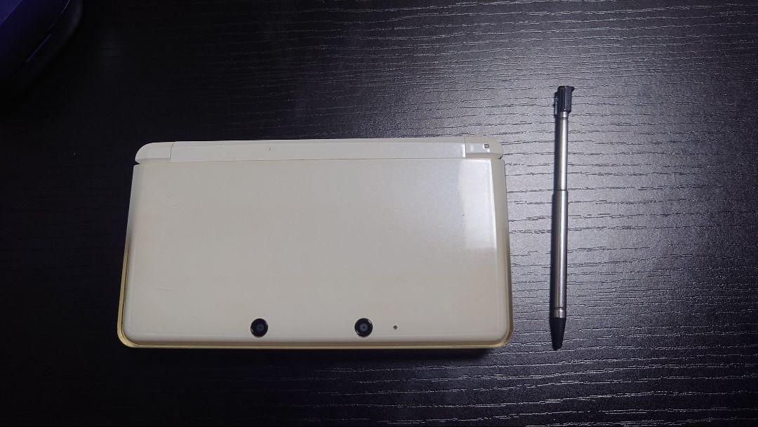 ニンテンドー 3DS ホワイト 12,000円
