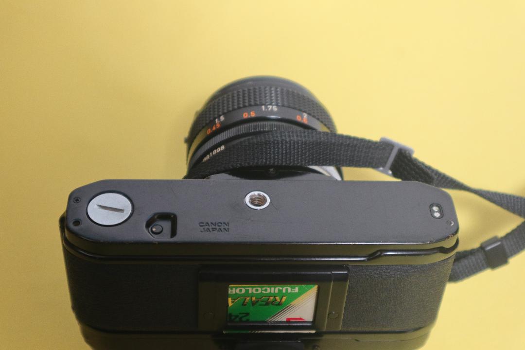 Canon AE-1 programフィルムカメラ ・レンズ・ストロボセット Canon AE-1 フィルムカメラOSAWA SIGMAレンズ ストロボセット