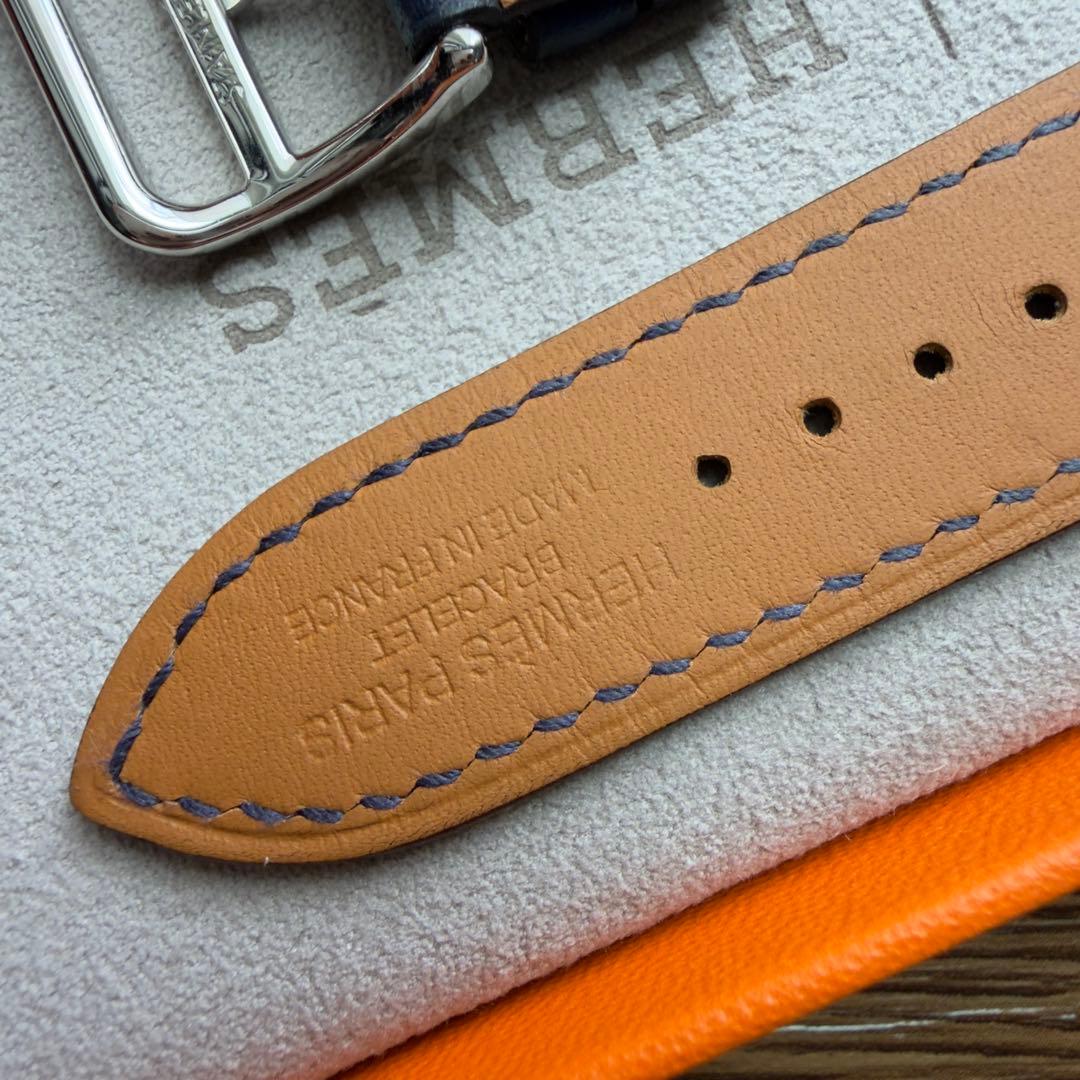 2967 ほぼ未使用 Apple Watch エルメス ネイビー レザーバンド 2967 ほぼ未使用 Apple Watch エルメス ネイビー レザーバンド