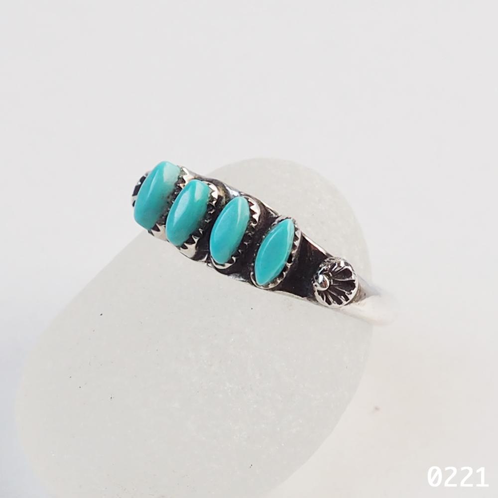 インディアンジュエリー ズニ族 925 シルバーピアス♯ネイティブ インディアンジュエリー ズニ族 925 シルバーピアス♯ネイティブ