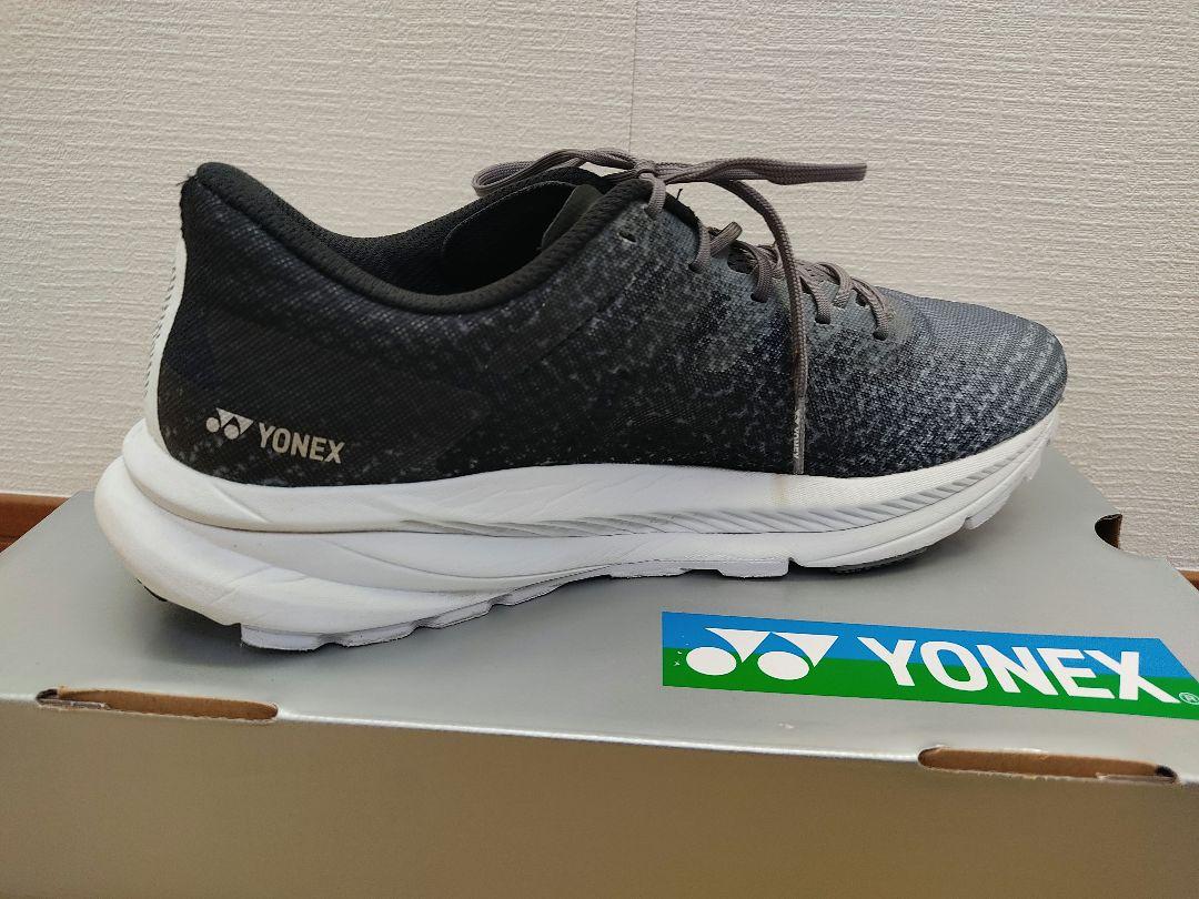 ヨネックス　ランニングシューズ　セーフランエアラスメン　26cm