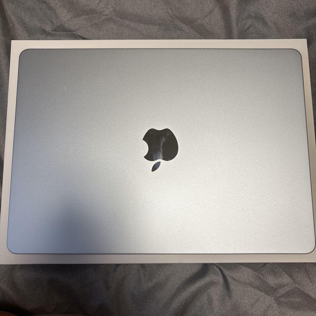 【美品】MacBookAir 13インチM4 16GB256GB 使用1回のみ