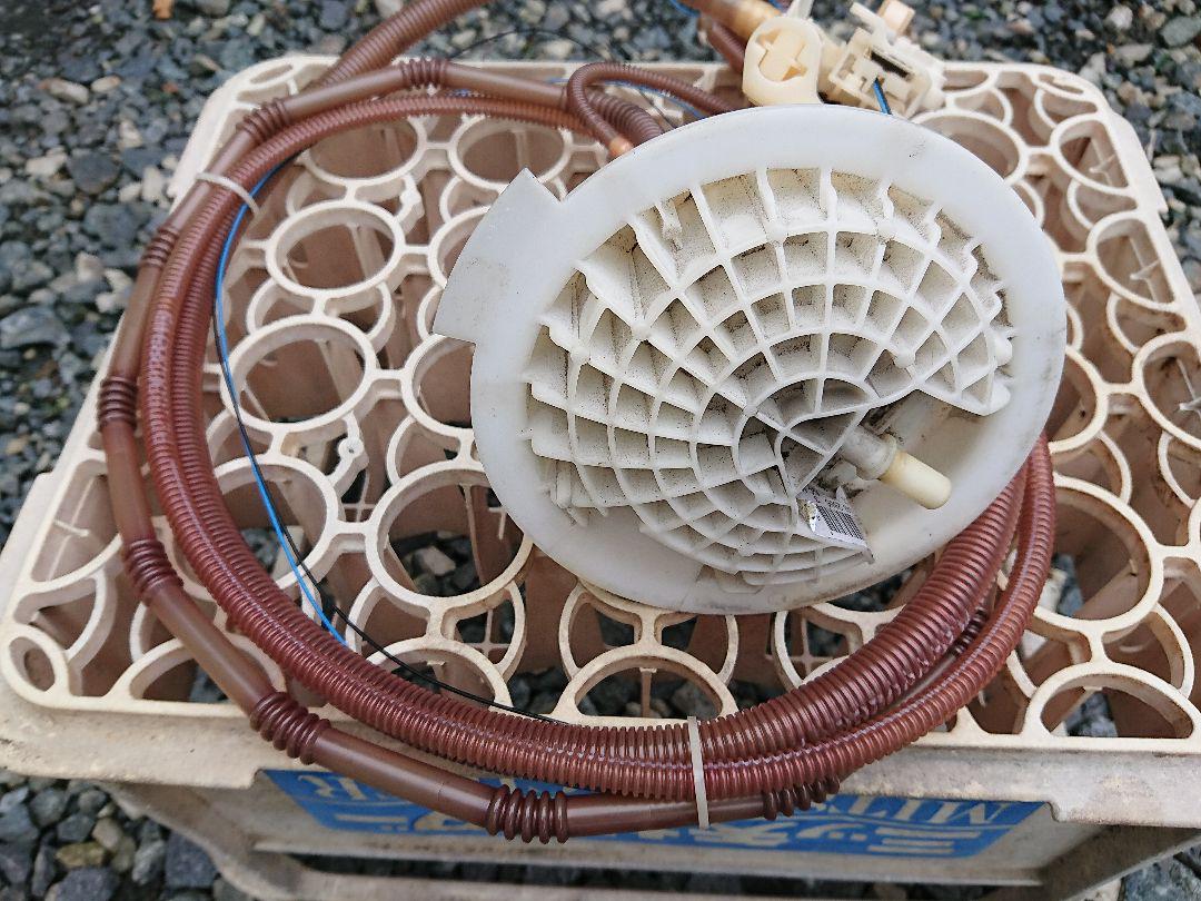 ダッジ HEMI用フェーエルフィルター hVdmD-m57555320878 クライスラー 即納大特価