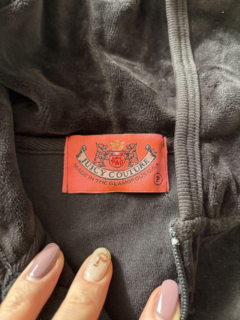 JUICY COUTURE パーカー