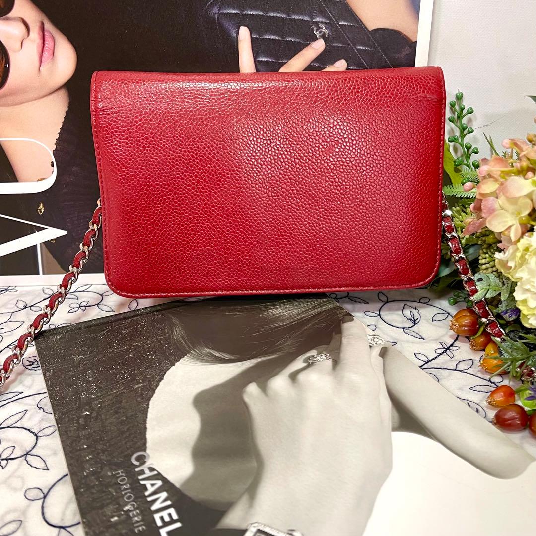 CHANEL シャネル【美品】チェーンウォレット デカココ キャビアスキン CHANEL シャネル【美品】チェーンウォレット デカココ キャビアスキン