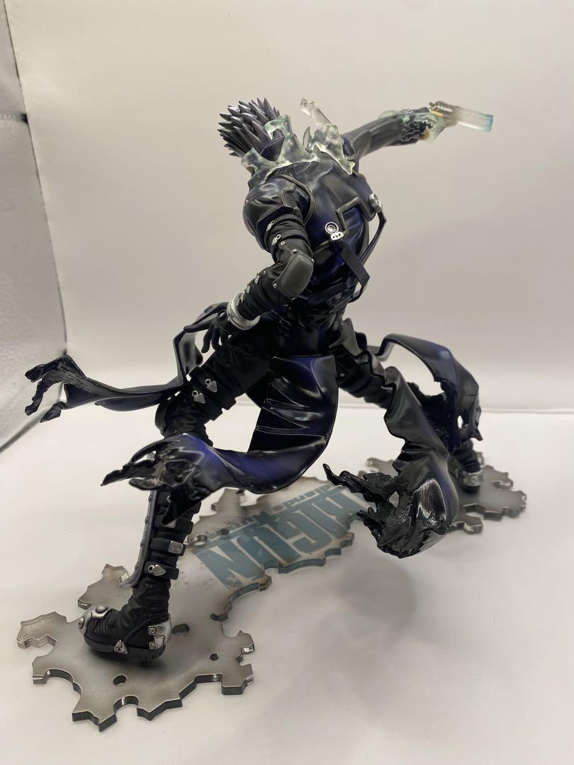 ヴァッシュ・ザ・スタンピード　トライガン　フィギュア　黒ヴァッシュ　コトブキヤ