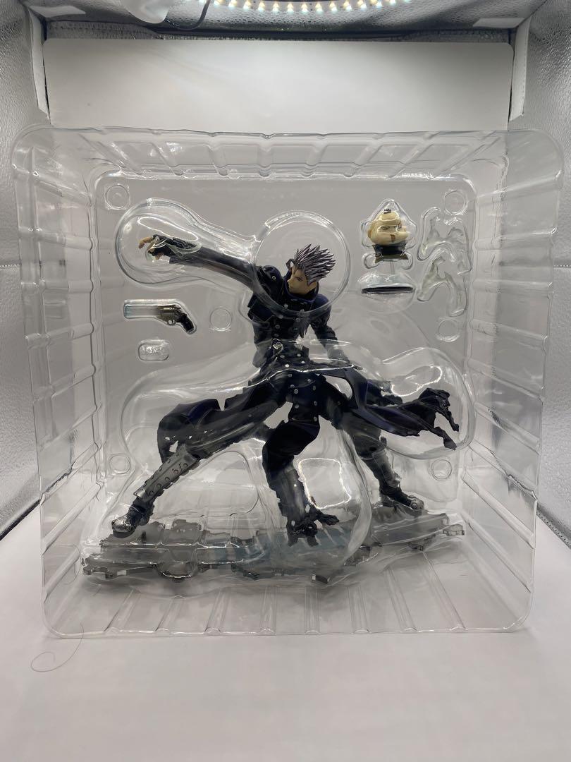 ヴァッシュ・ザ・スタンピード　トライガン　フィギュア　黒ヴァッシュ　コトブキヤ