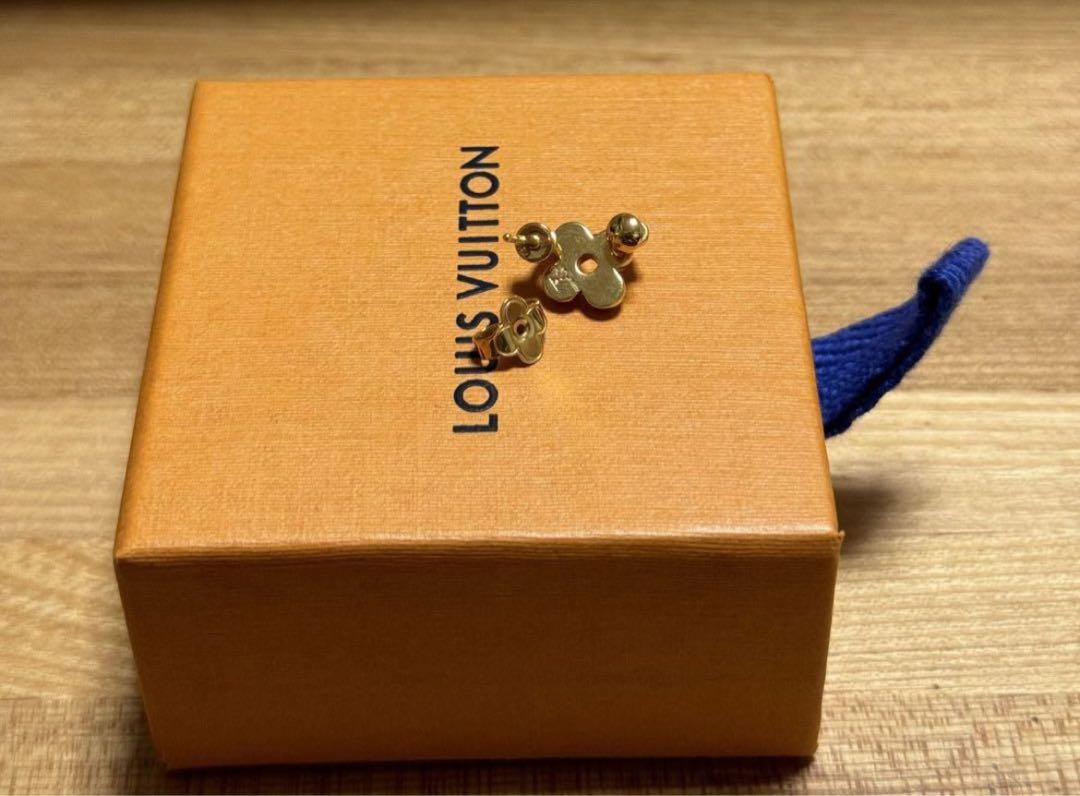 LOUIS VUITTON ピアス　片耳のみ　ブルーミング