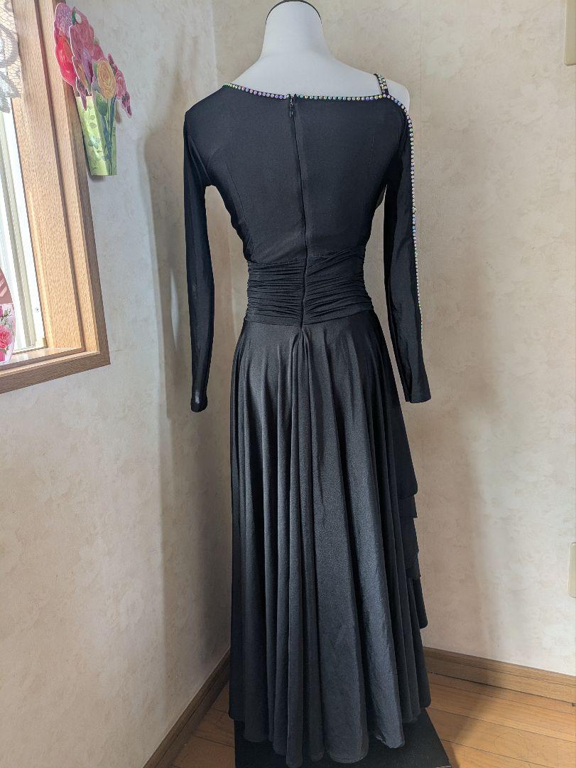 黒のフレアダンスドレス S