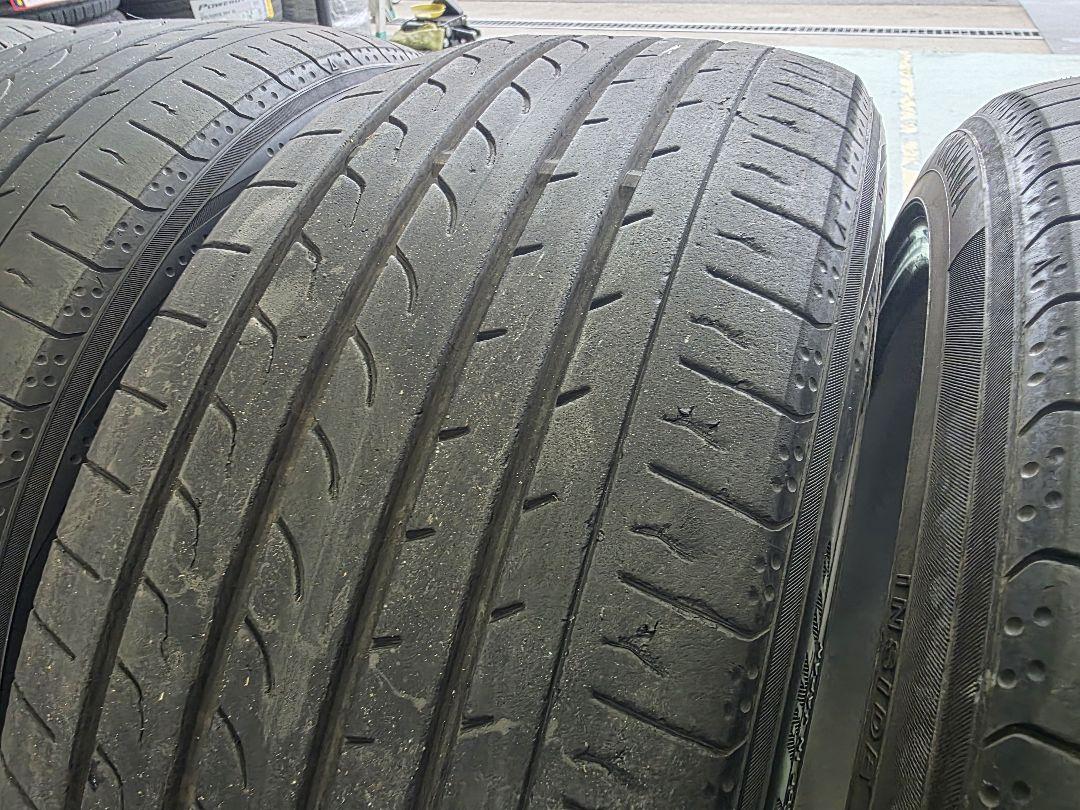 225/40R19 4本セット　ブルーアースRV02 ヨコハマタイヤ