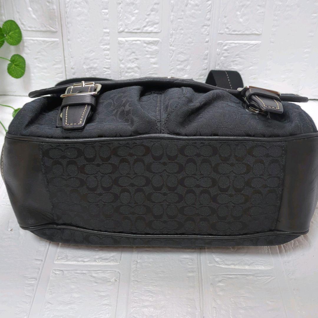 COACH　コーチ　メッセンジャーバッグ　シグネチャー　BLACK