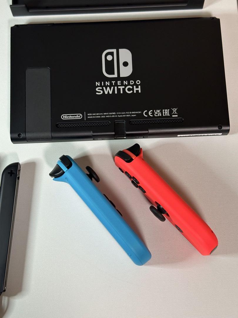 【美品】Nintendo Switch青／赤