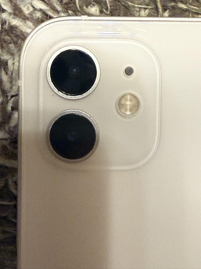 Apple iPhone 12 ホワイト　64GB 美品