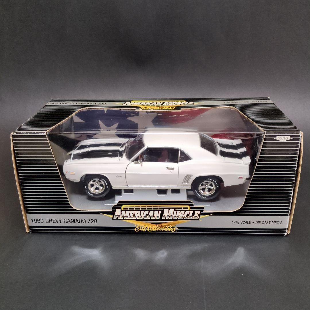 1/18ミニカー　CAMARO Z28