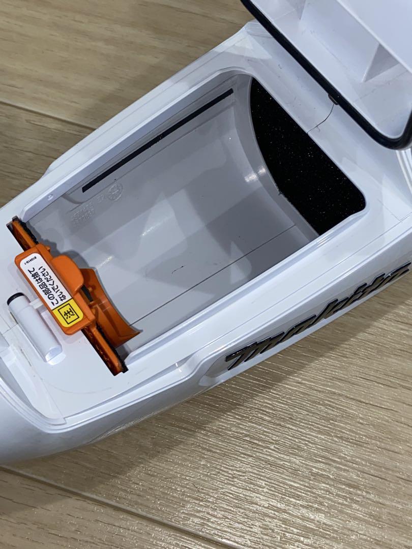 マキタ　スティッククリーナー CL107FD