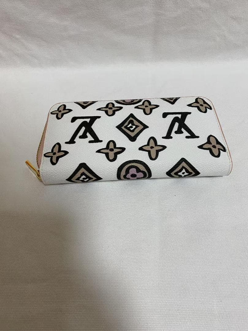 LOUIS VUITTON 三つ折り財布 ホワイト LOUIS VUITTON 三つ折り財布 ホワイト