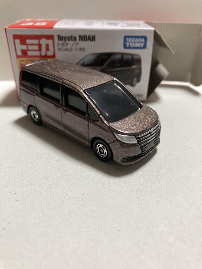 タカラトミー トミカ 050 トヨタ ノア(初回特別仕様) (ミニカー