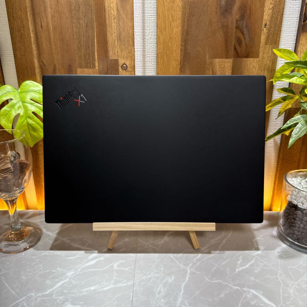 Amazon.co.jp: ThinkPad X1 Carbon Gen 8 (2020年モデル) □14型