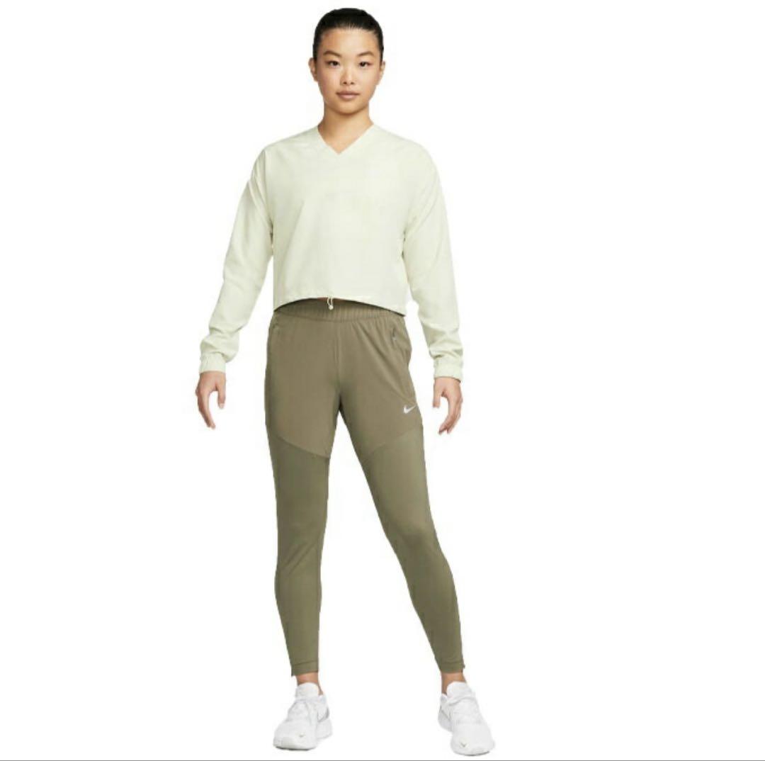 NIKE ウインドブレーカー　セットアップ　ジャージ