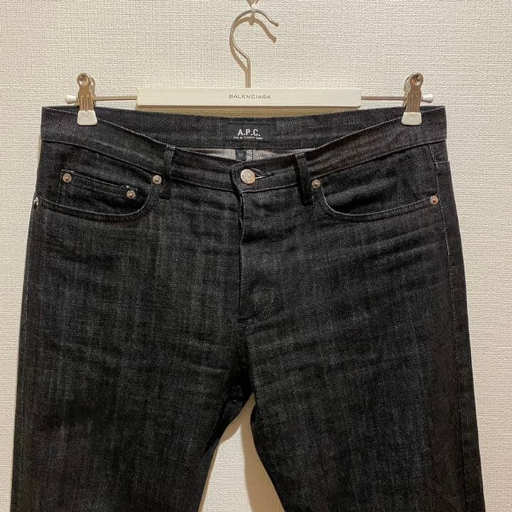 A.P.C ブラックストレートデニムパンツ 32インチ セミワイド