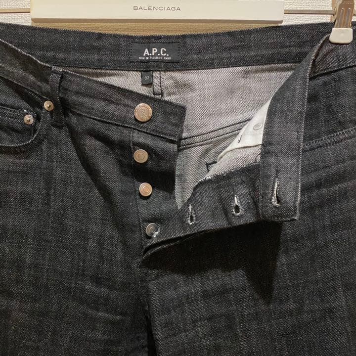 A.P.C ブラックストレートデニムパンツ 32インチ セミワイド