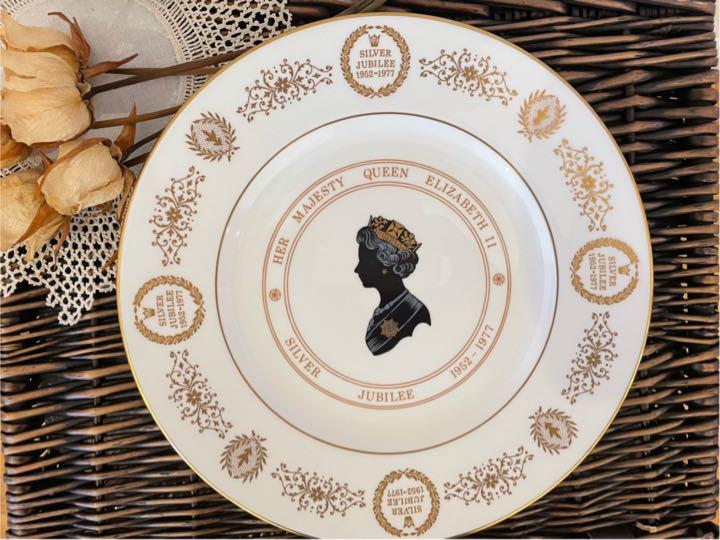 タイムセール！Coalport エリザベス女王　シルバージュビリー　プレート