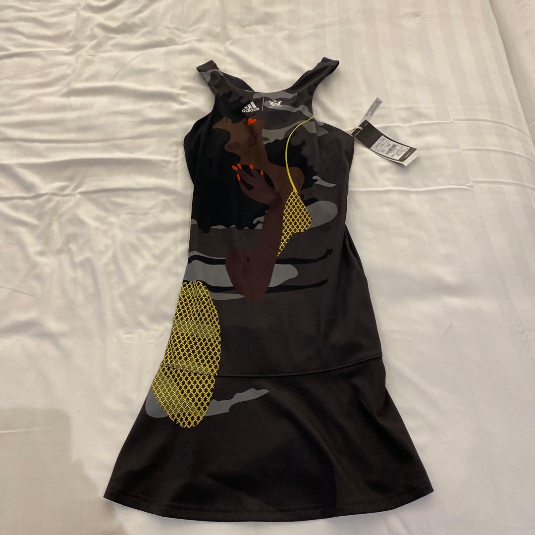 アディダス　テニスウェアー　s