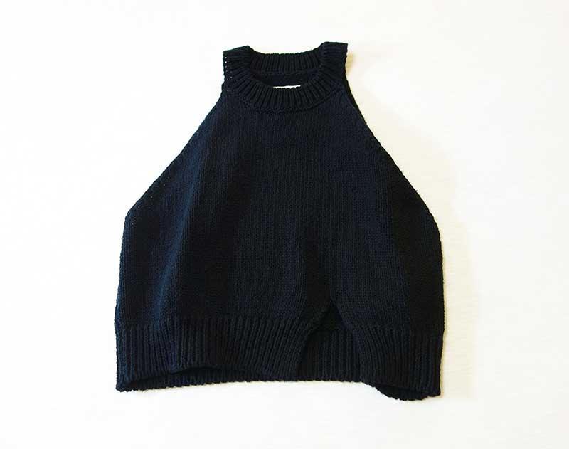 コルデラ CORDERA カットデザインニットトップス 黒 / 柴田ひかりさん着