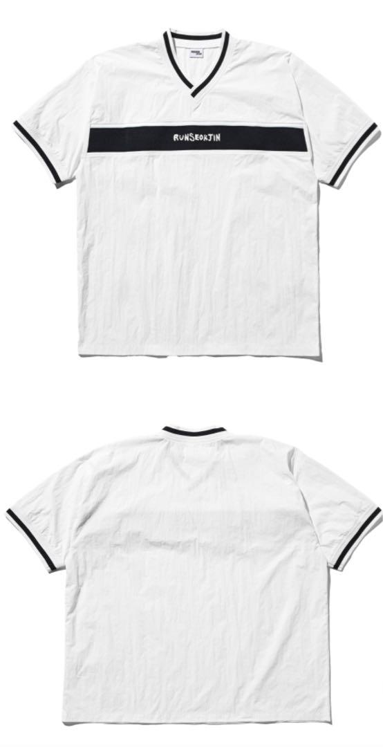 BTS RUNSEOKJIN in JAPAN V-NECK Tシャツ／付属品トレカ付き