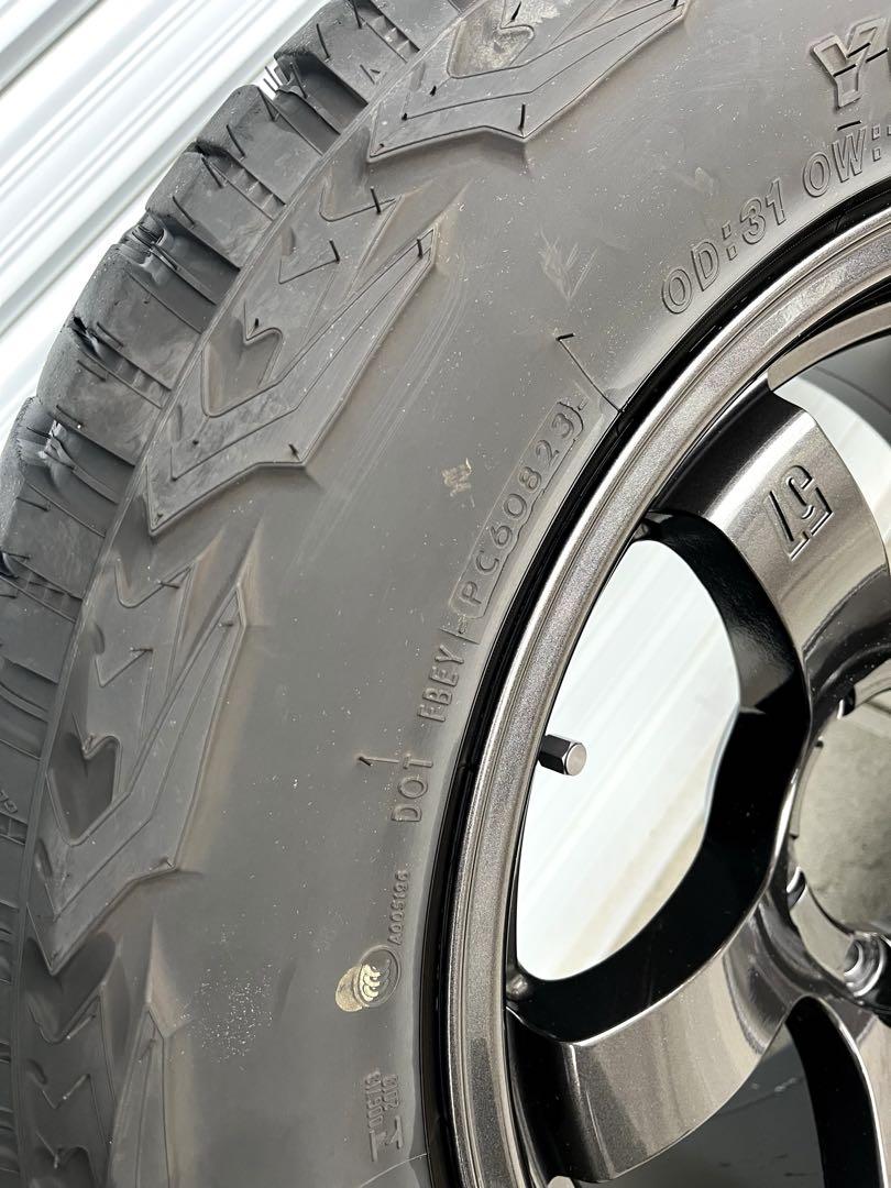 y　RAYS GL-57DR-X 265 60R18 ランドクルーザー