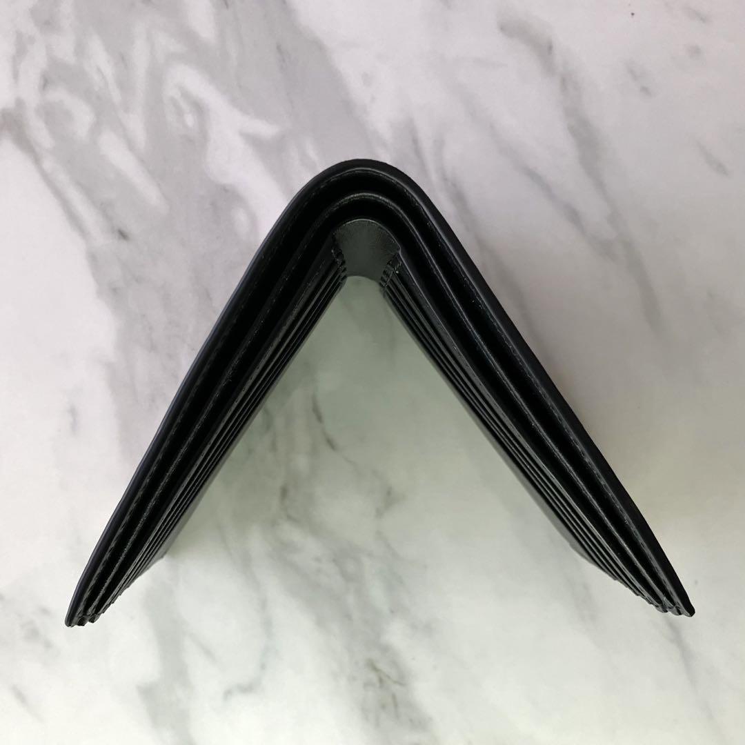 極美品】レア セリーヌ CELINE 二つ折り財布 テレパシーラブ 黒 極美品】レア セリーヌ CELINE 二つ折り財布 テレパシーラブ 黒
