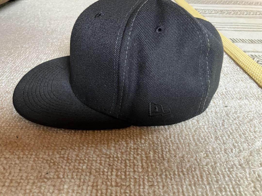 Supreme 黒 スナップバックキャップ