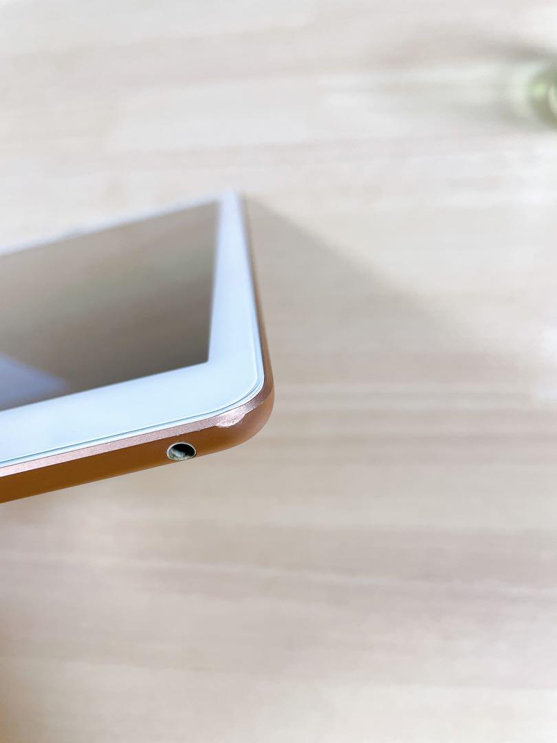 iPad 第6世代　ゴールド 本体MRJN2J A1893 iPad 第6世代 32GB ゴールド MRJN2J／A Wi-Fi iPad本体