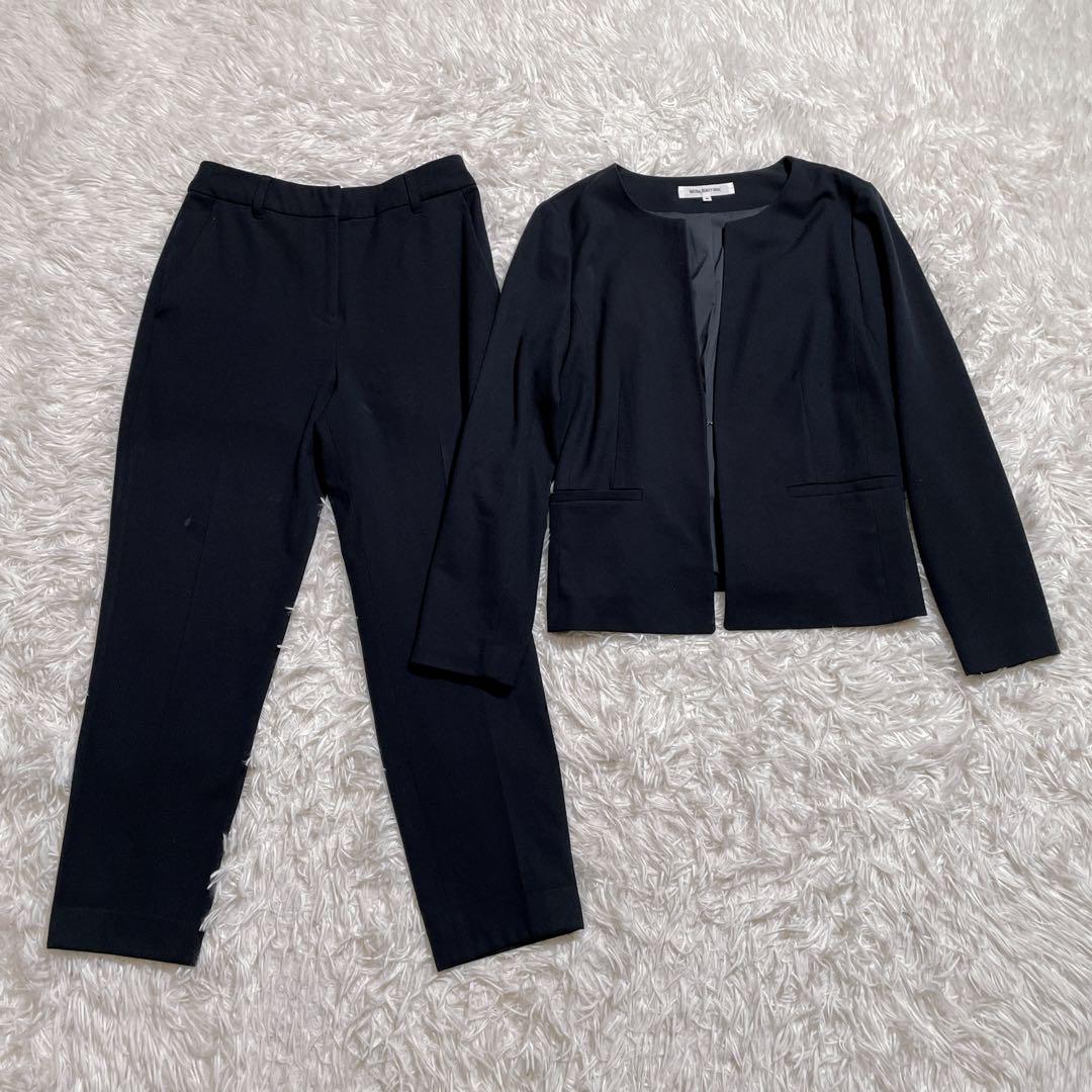 ナチュラルビューティベーシック　ノーカラー　スーツ　ネイビー　上M 下XS 5,527円