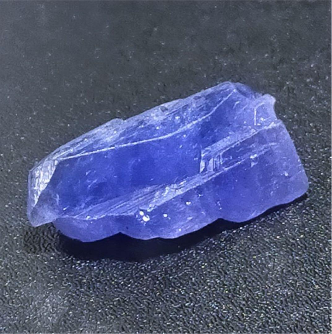 【タンザニア/メレラニ産】非加熱タンザナイト結晶④ タンザニア/メレラニ産】非加熱タンザナイト結晶④