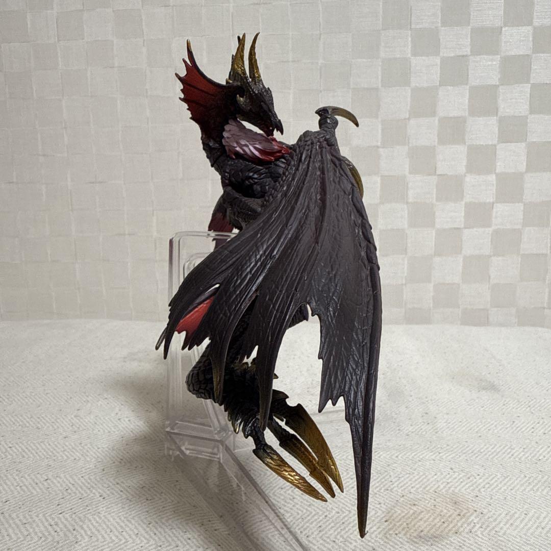一番くじラストワン賞 メルゼナ フィギュア 血氣活性状態ver.