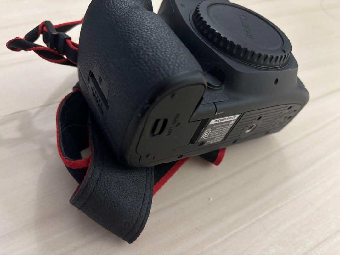 Canon EOS 5D4 mark IV mark4 本体+バッテリー充電器