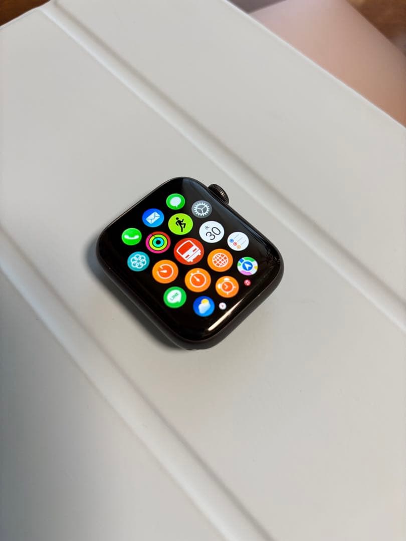 6 スペースグレイ