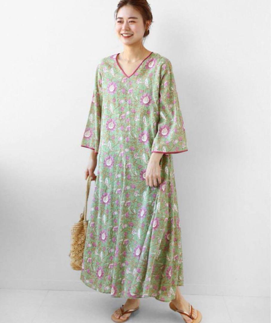 新品！relume バティックフラワートラペーズワンピース