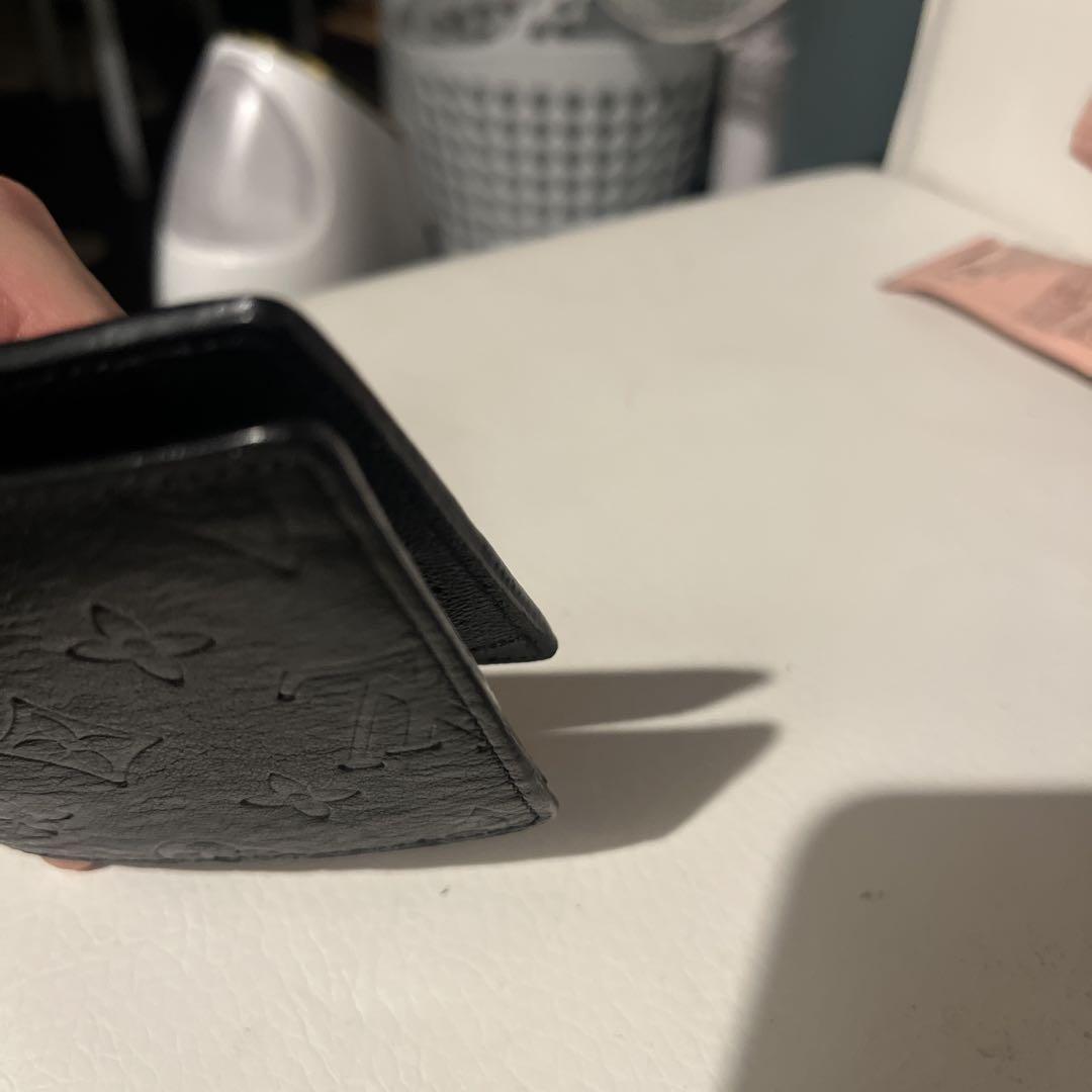 LOUIS VUITTON 折りたたみお札入れる