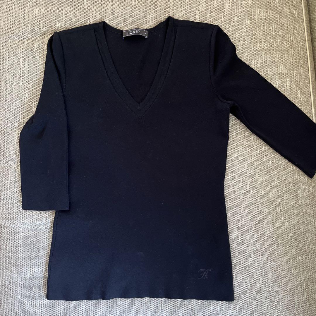 フォクシー　Vネックニット セーター　サイズ38 美品 Foxey フォクシー ニット セーター Vネック サイズ38