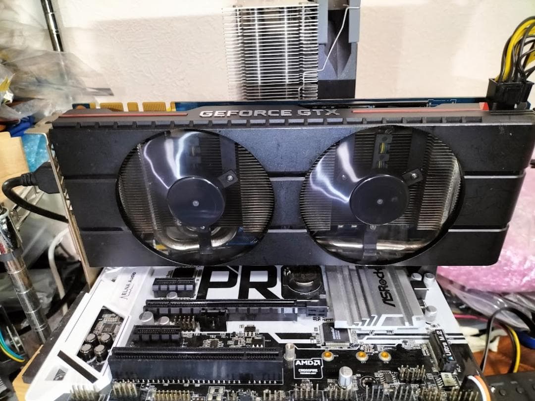 GeForce GTX1080傷や汚れあり