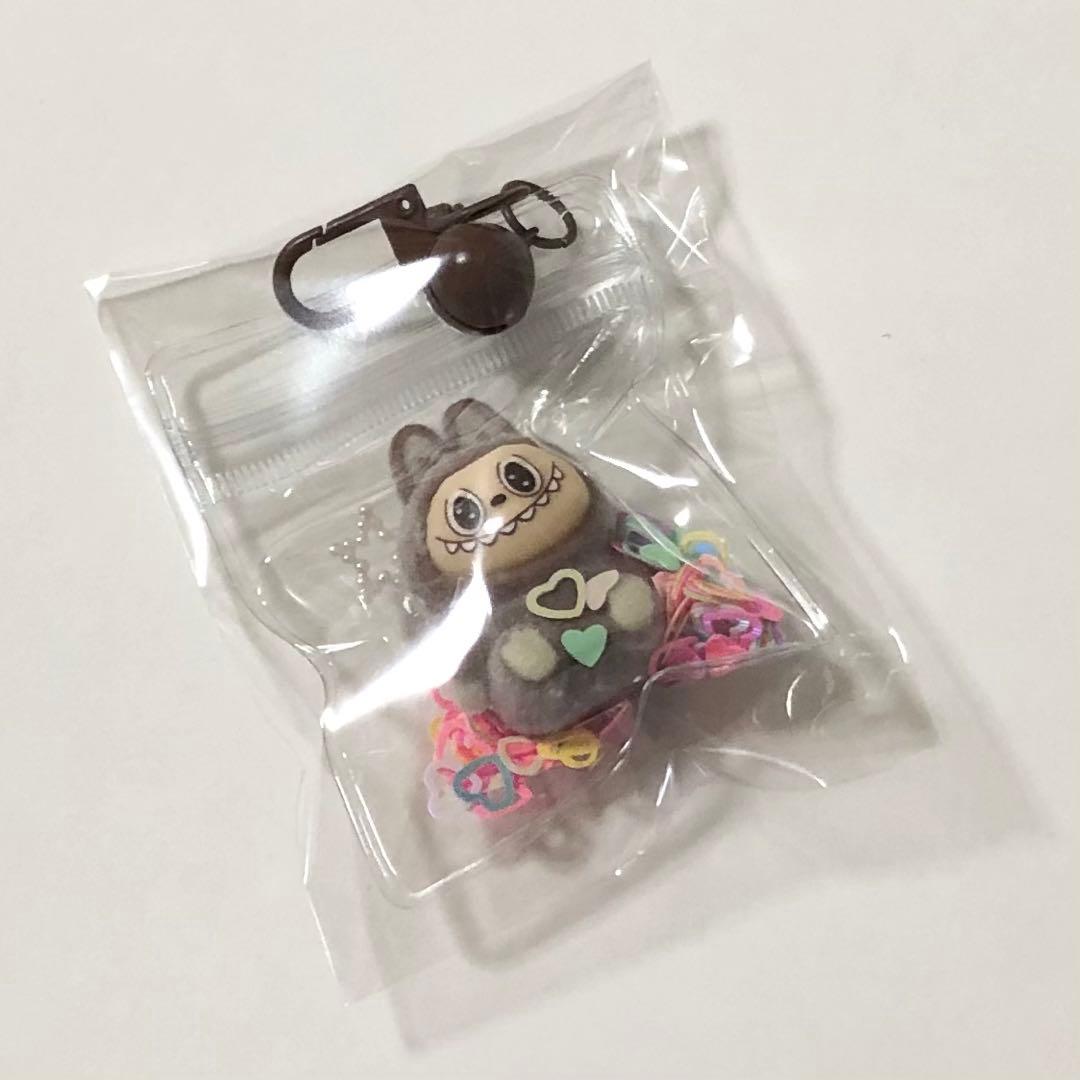 ラブブ シャカシャカ キーホルダー ブラウン - メルカリ