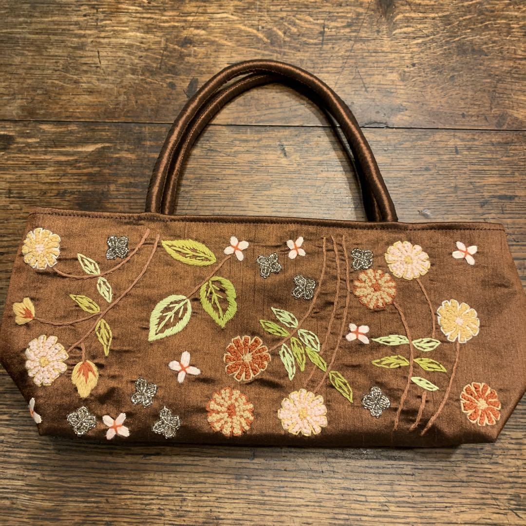 ベトナム、ブラウン 花柄刺繍 ハンドバッグ