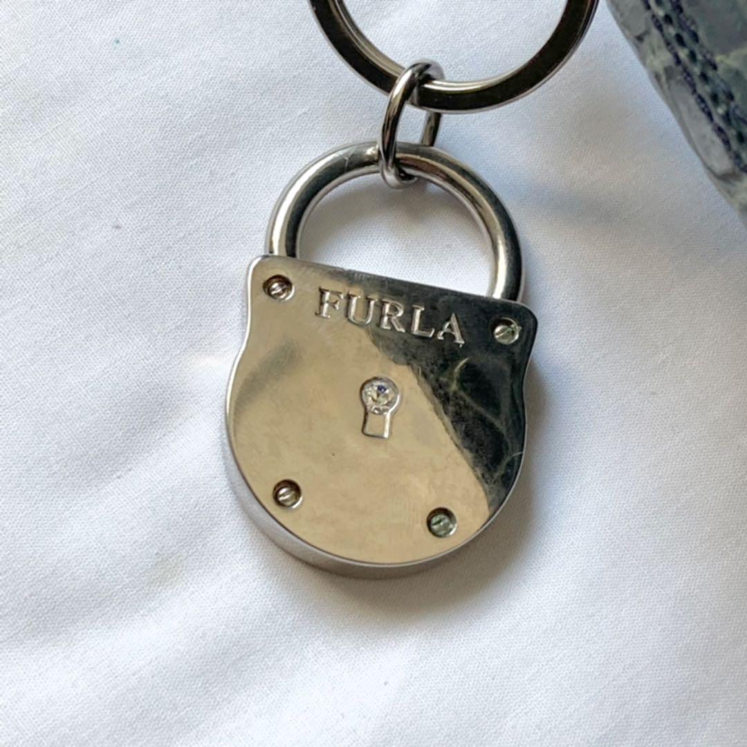 新作登場2022 高級感 FURLA ショルダーバッグ グリーン クロコ型押し 鍵ストラップ JjRq4-m57714879289 定番NEW
