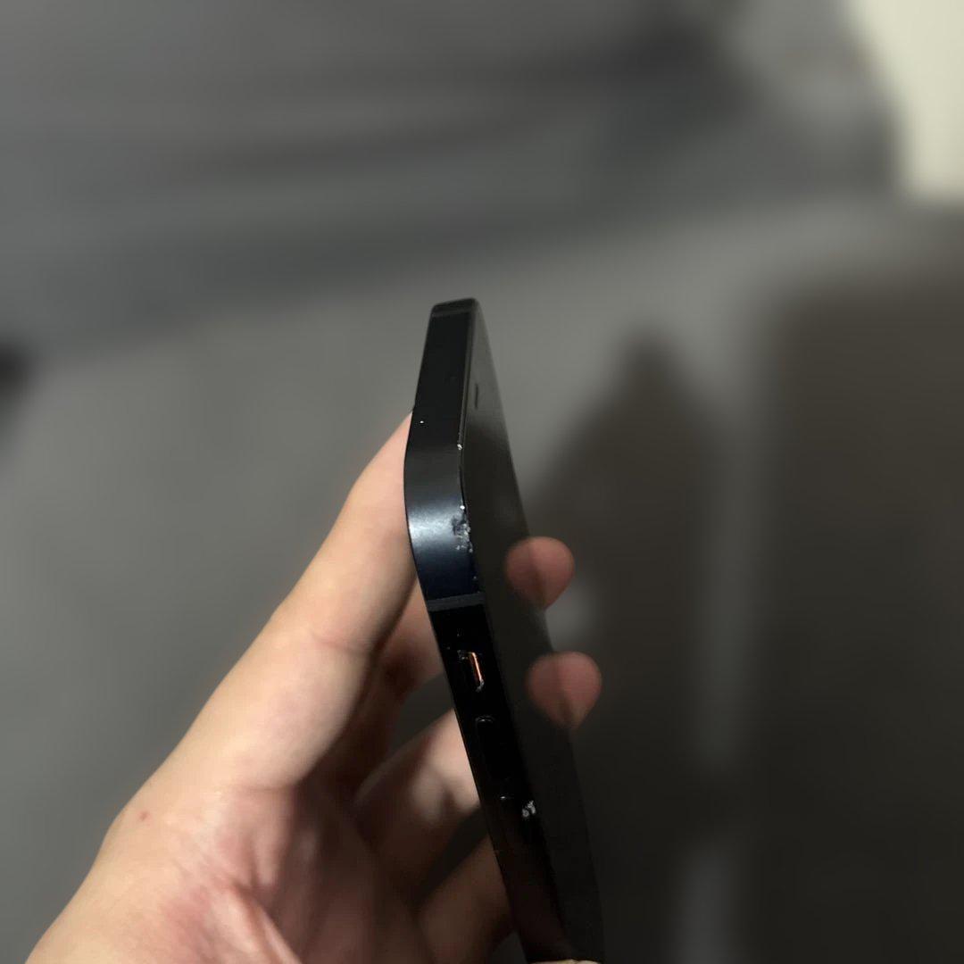バッテリー新品】iPhone12 128GB ブラック【SIMロック解除済み