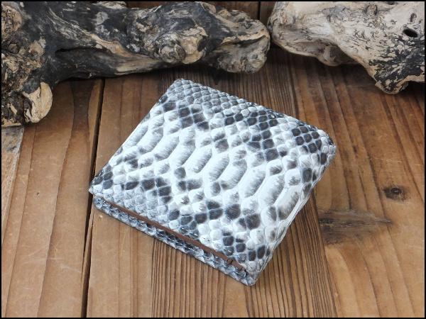 金運UP★ゴダン ダイヤモンドパイソン革二つ折財布 ビルフォード8098Nat