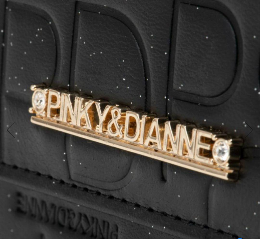 新品☆PINKY&DIANNE カヌレ かぶせ長財布☆黒☆大容量カード収納付き