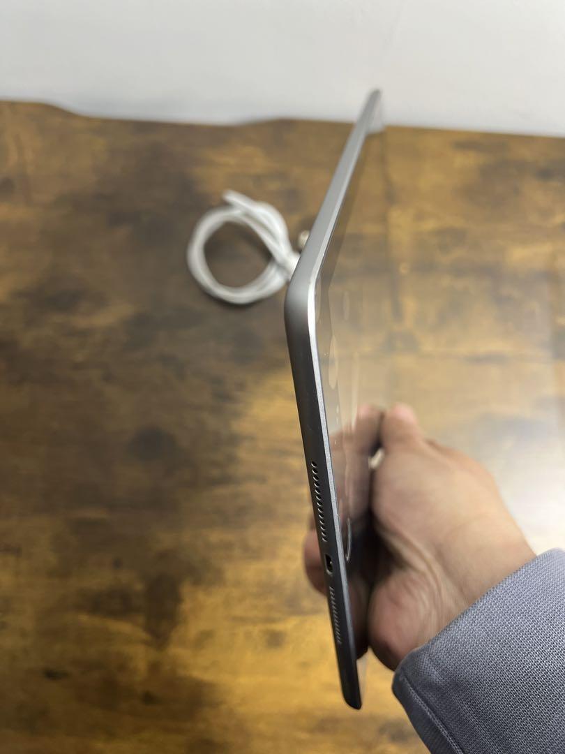 美品Apple iPad 第6世代/32GB/Wi-Fi/電池健康90.8%